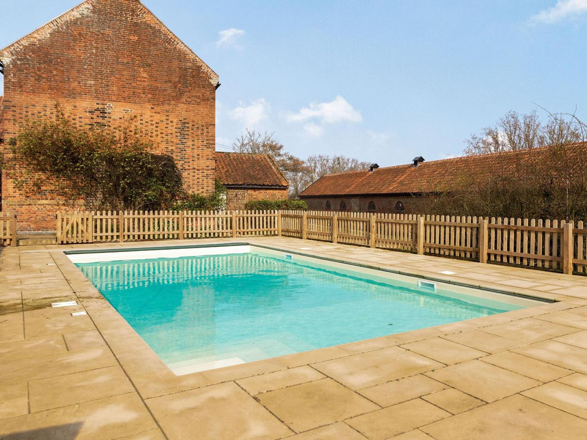 Hemblington Hall Arts&Leisure Ltd South Walsham Exterior foto